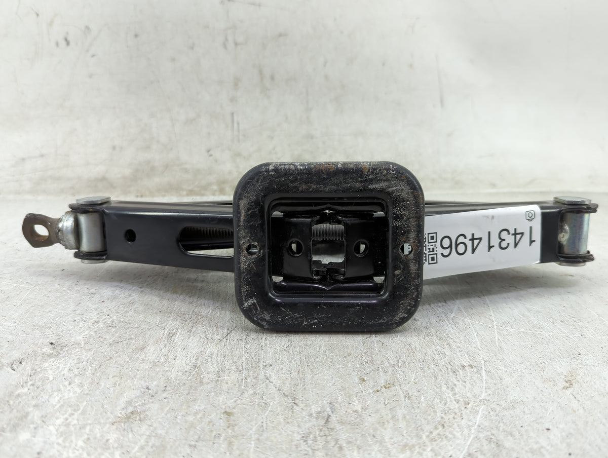 2025 Dodge Ram 1500 Spare Scissor Car Jack 1431496 - Oemusedautoparts1.com