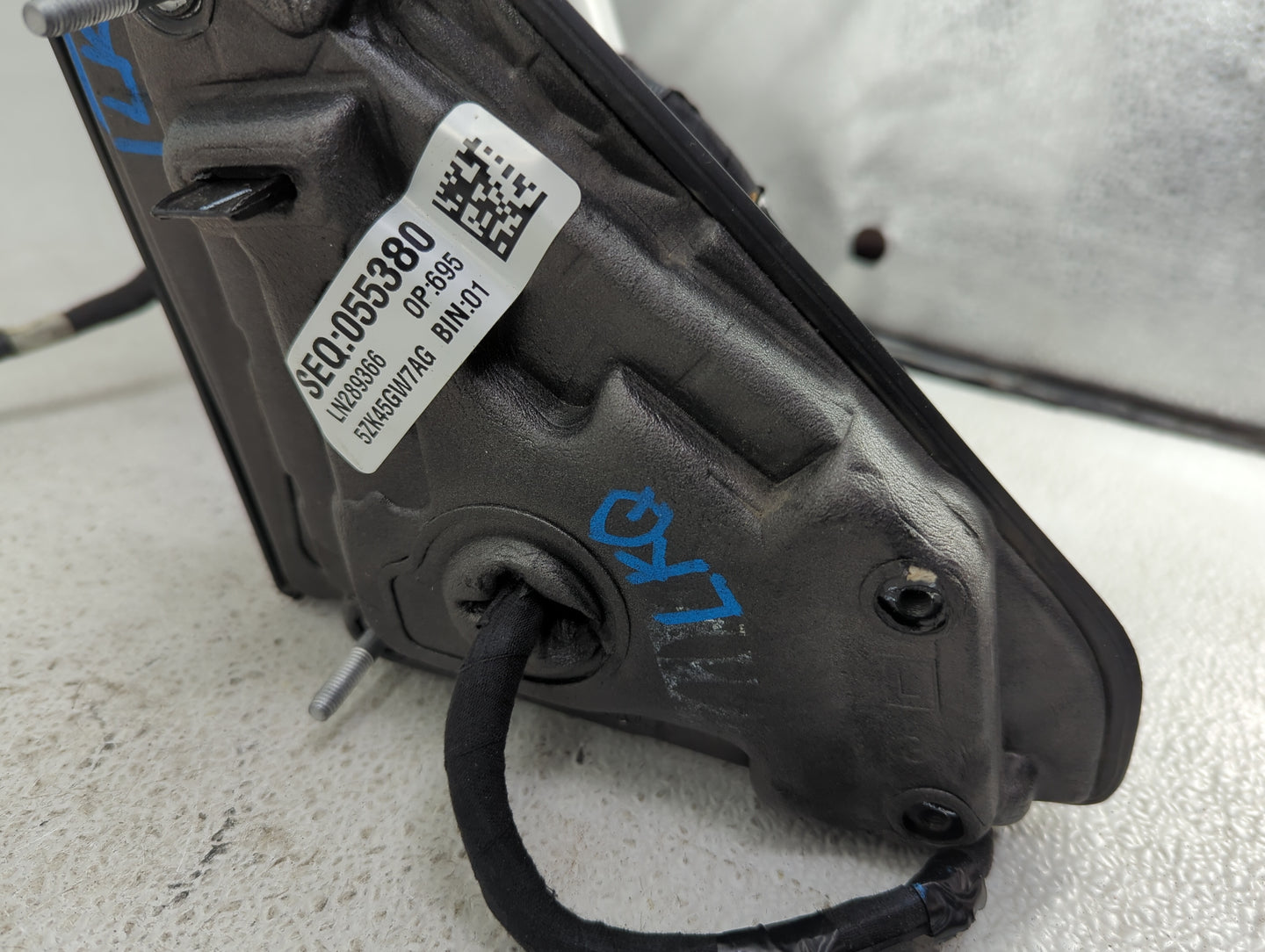 2025 Dodge Ram 1500 Driver Side View Mirror - Left Door Mirror OEM Used - Oemusedautoparts1.com