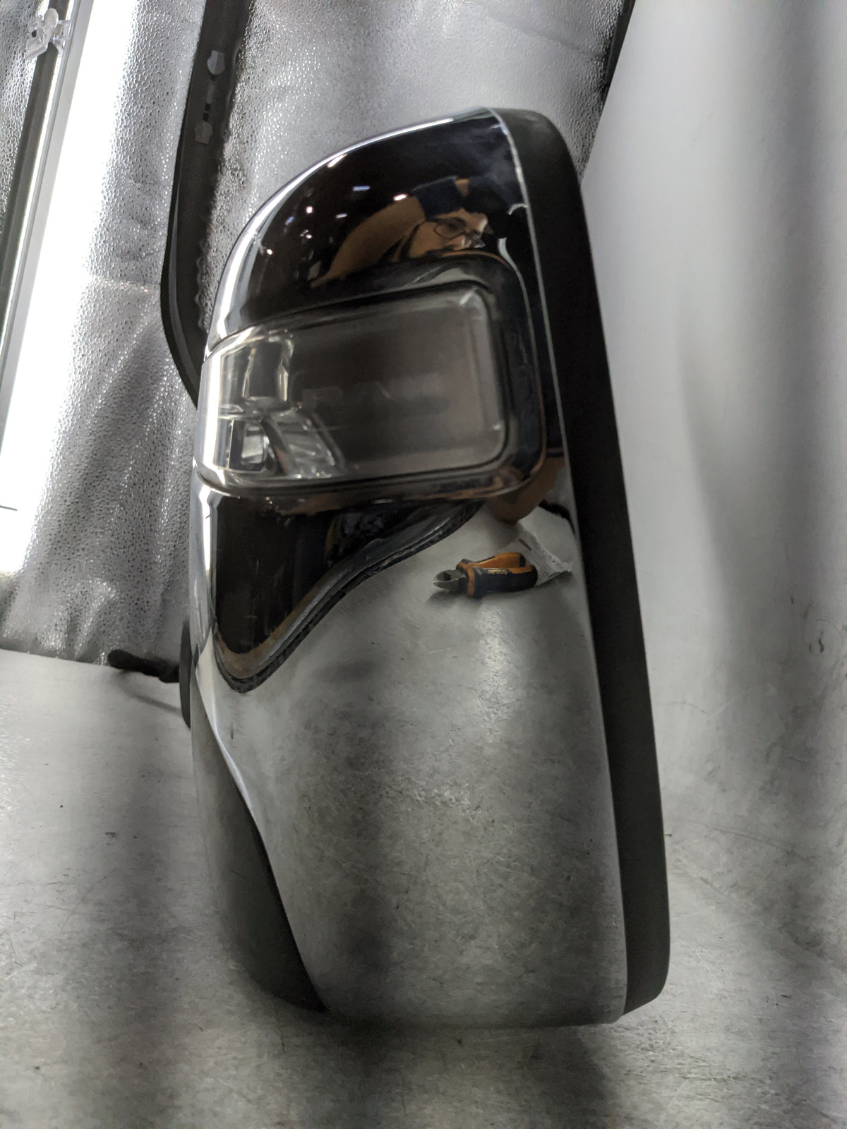 2025 Dodge Ram 3500 Driver Side View Mirror - Left Door Mirror OEM Used - Oemusedautoparts1.com