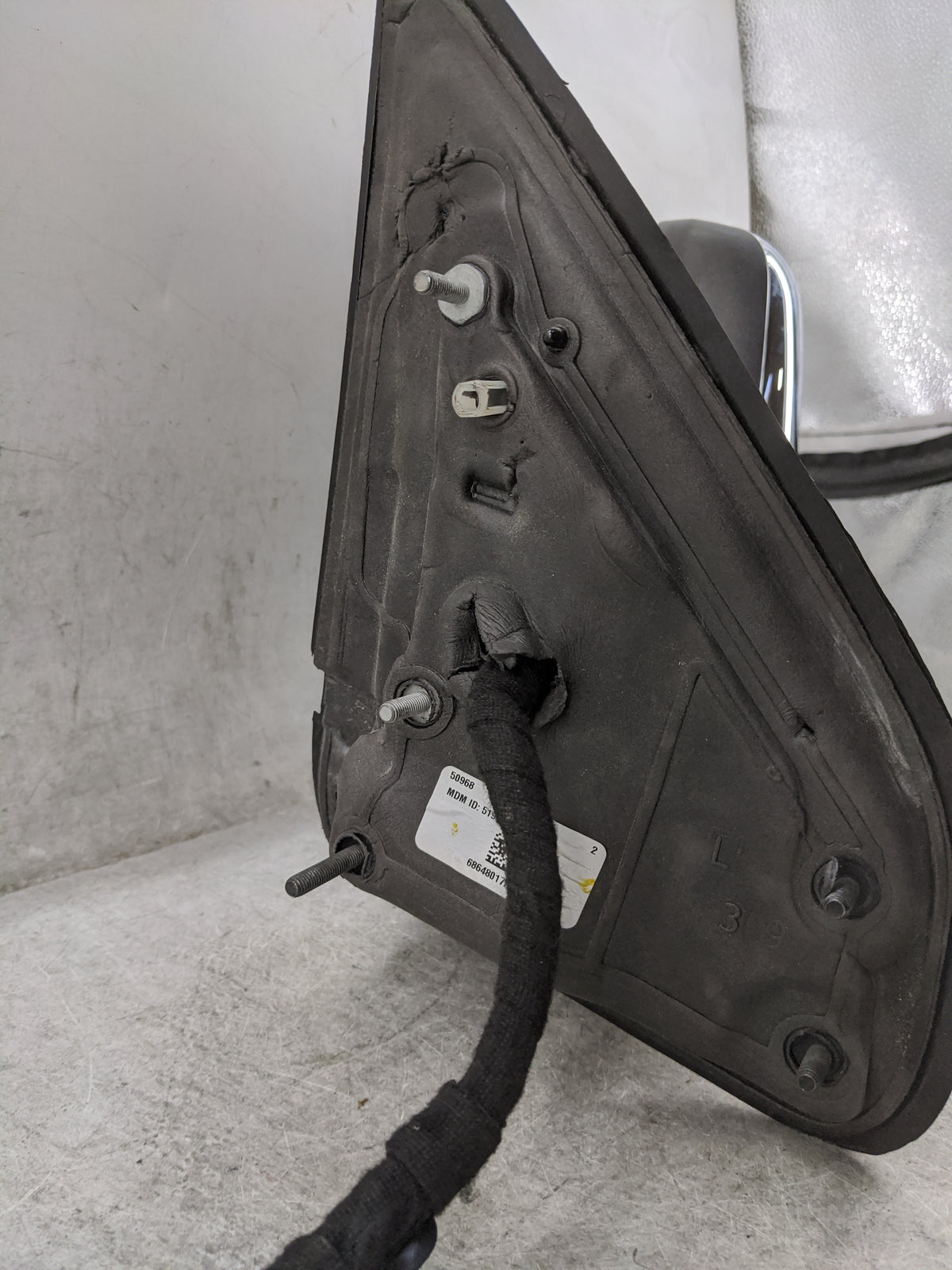 2025 Dodge Ram 3500 Driver Side View Mirror - Left Door Mirror OEM Used - Oemusedautoparts1.com