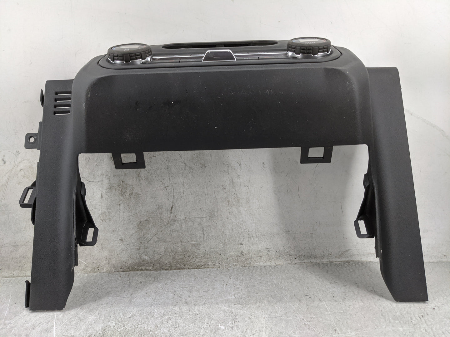 2025 Ford Bronco Climate Control Module Temperature AC/Heater Replacement P/N:N2DT-18C612-CF 90028-989/0012 Fits OEM Used Au