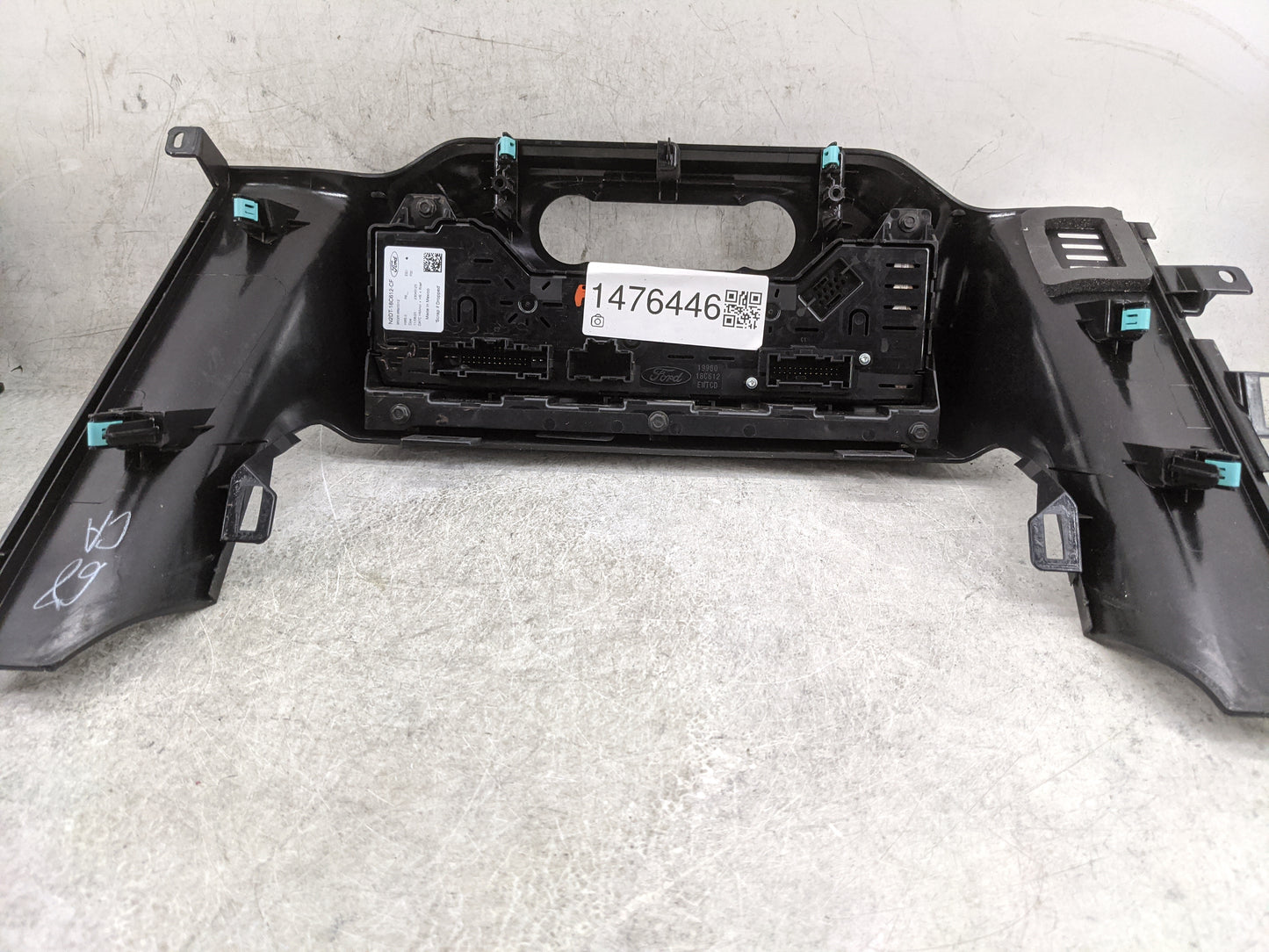 2025 Ford Bronco Climate Control Module Temperature AC/Heater Replacement P/N:N2DT-18C612-CF 90028-989/0012 Fits OEM Used Au