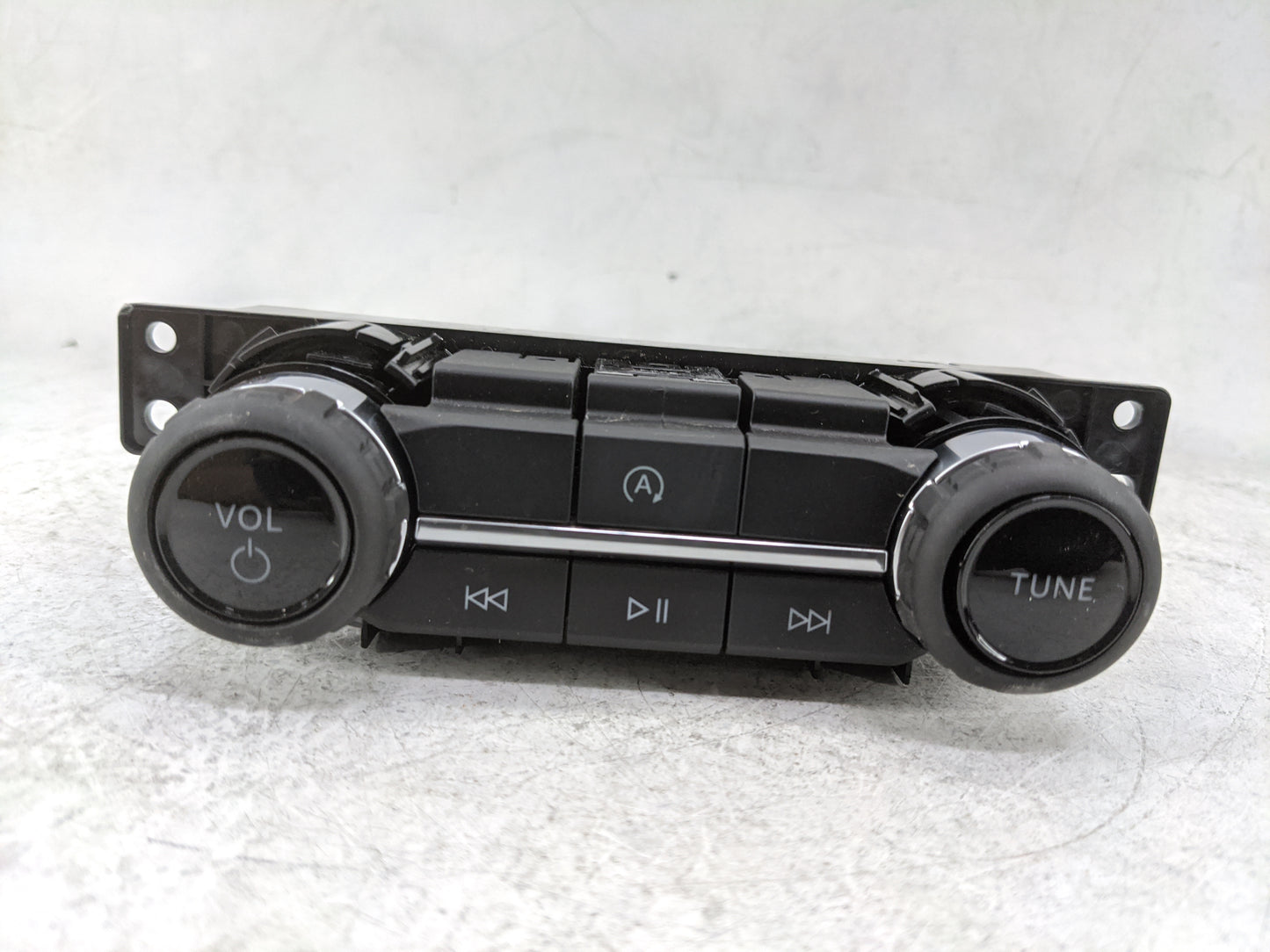2025 Ford Bronco Radio Control Panel - Oemusedautoparts1.com