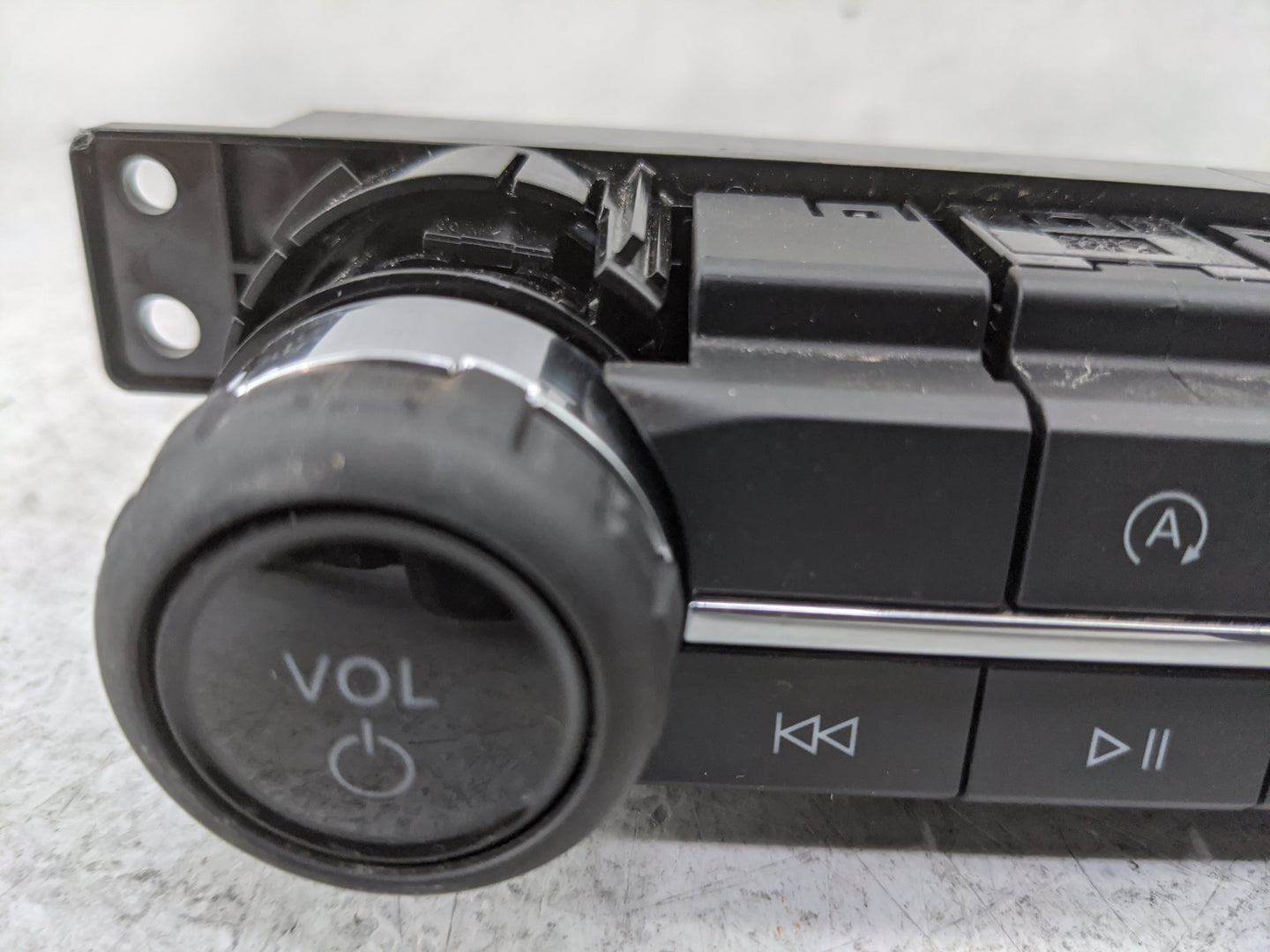 2025 Ford Bronco Radio Control Panel - Oemusedautoparts1.com
