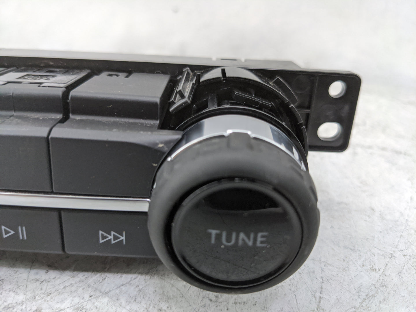 2025 Ford Bronco Radio Control Panel - Oemusedautoparts1.com
