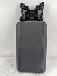 2025 Ford Bronco Center Console Armrest Cover Lid P/N:MQ763173-JL63DH FU72SM0ARL628NAH Fits OEM Used Auto Parts - Oemusedaut