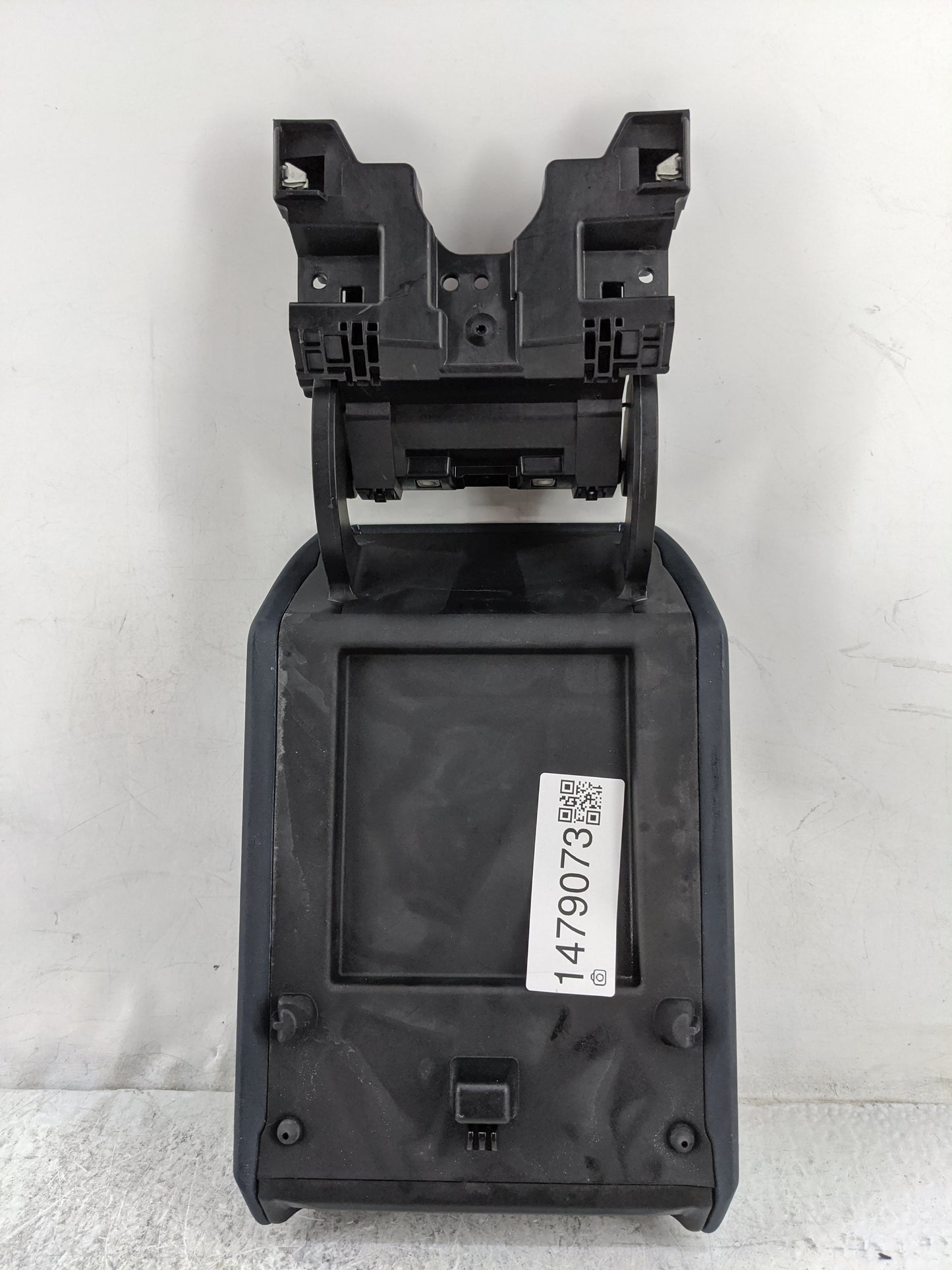 2025 Ford Bronco Center Console Armrest Cover Lid P/N:MQ763173-JL63DH FU72SM0ARL628NAH Fits OEM Used Auto Parts - Oemusedaut