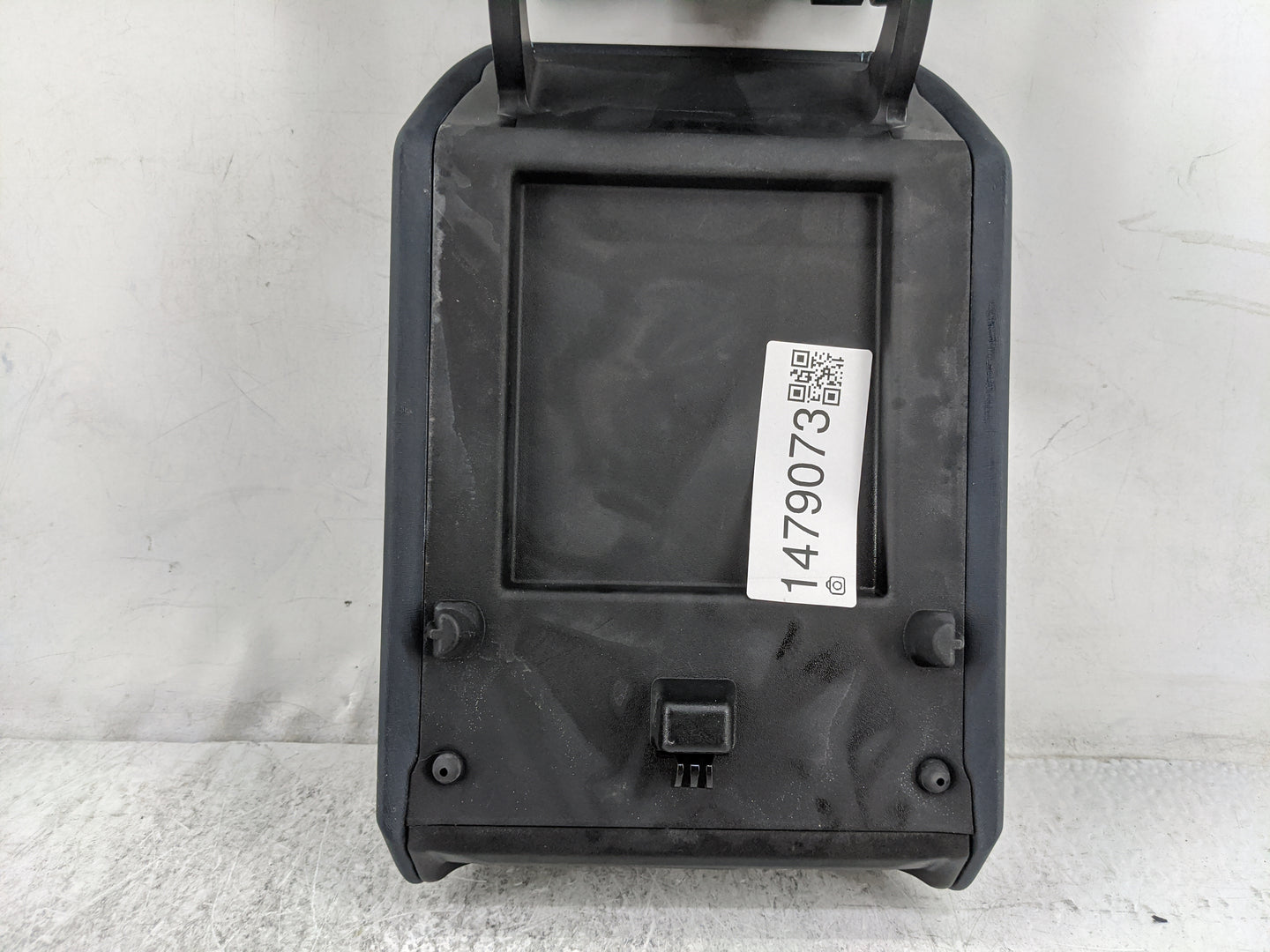 2025 Ford Bronco Center Console Armrest Cover Lid P/N:MQ763173-JL63DH FU72SM0ARL628NAH Fits OEM Used Auto Parts - Oemusedaut