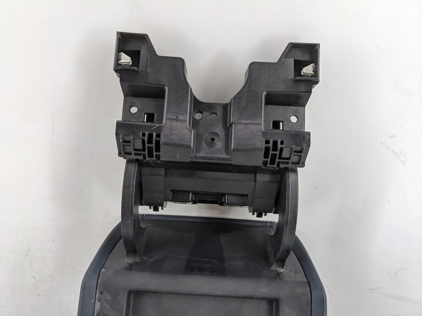 2025 Ford Bronco Center Console Armrest Cover Lid P/N:MQ763173-JL63DH FU72SM0ARL628NAH Fits OEM Used Auto Parts - Oemusedaut