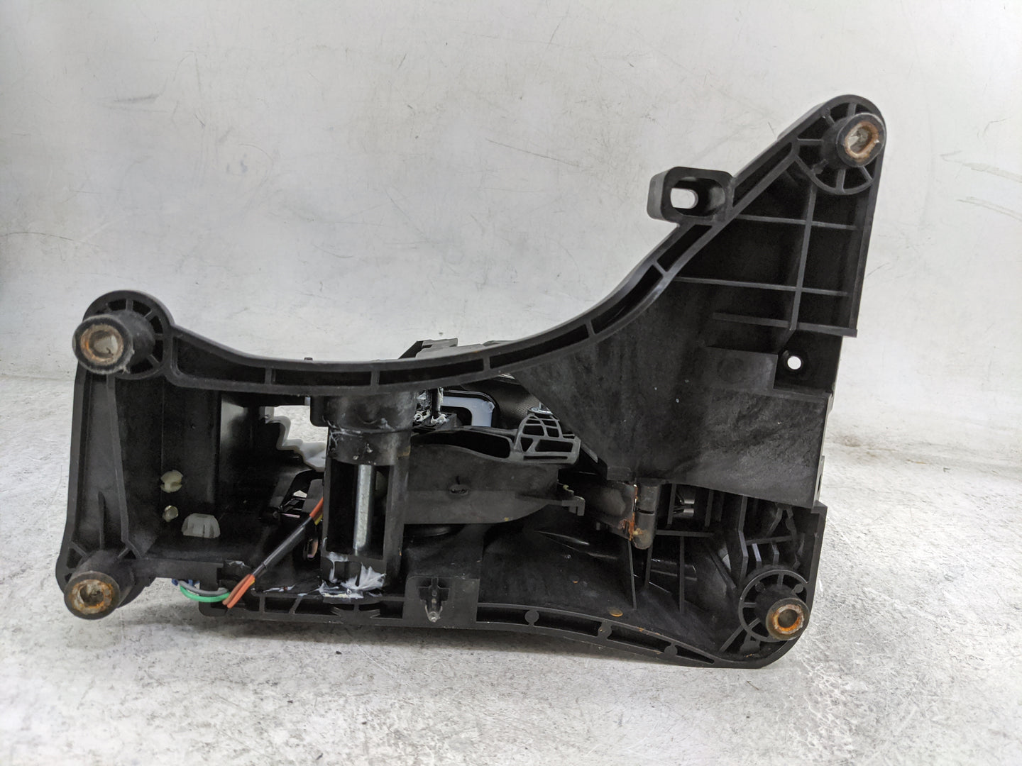 2025 Ford Bronco Floor Console Assembly Shifter - Oemusedautoparts1.com