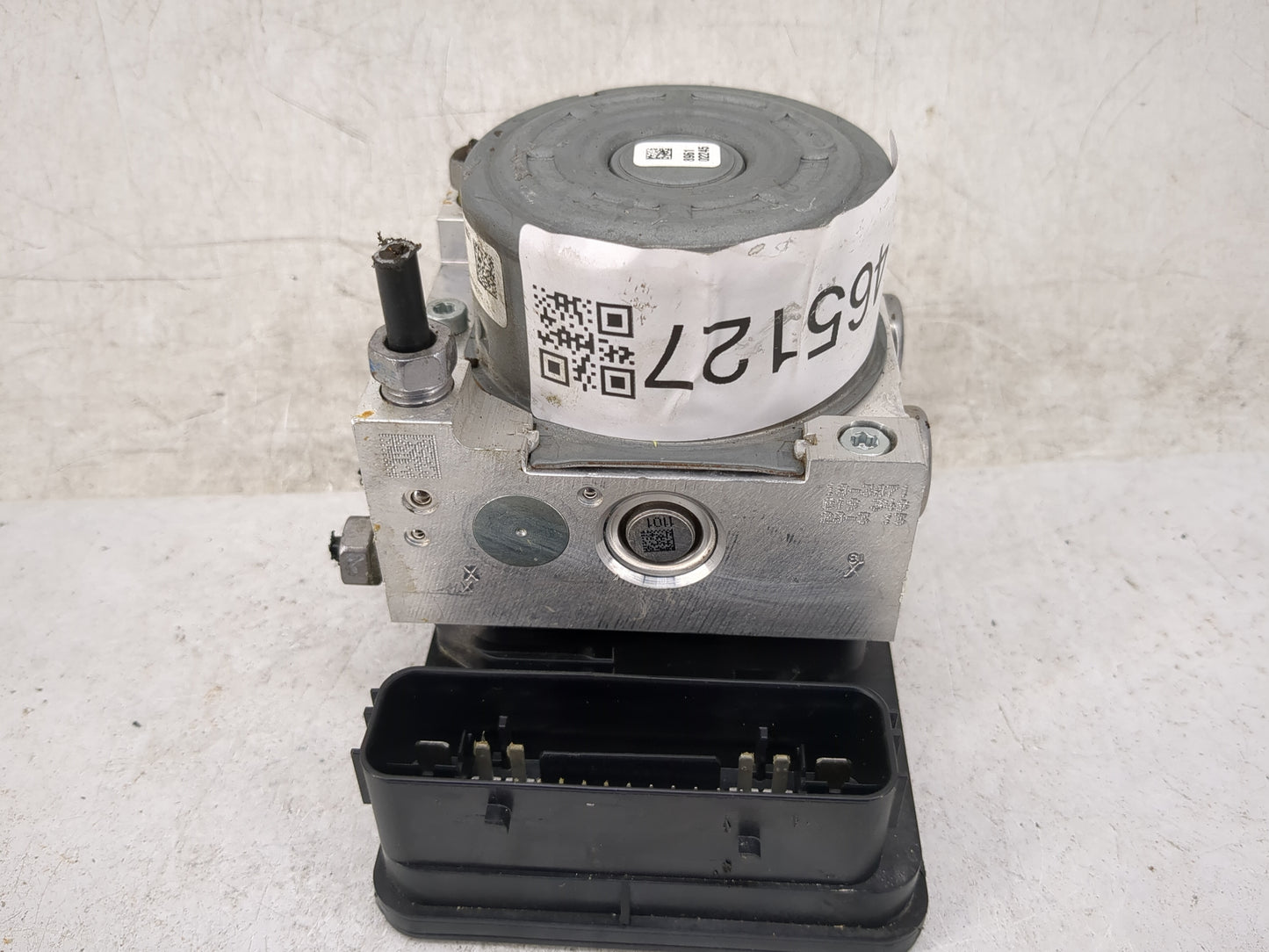 2021-2022 Ford Bronco Sport ABS Pump Control Module Replacement P/N:LX6C-2B373-KG Fits Fits 2021 2022 OEM Used Auto Parts - 