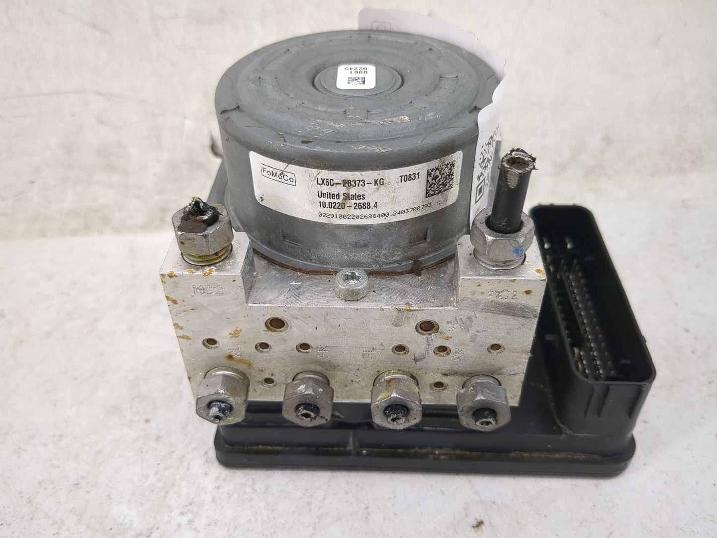 2021-2022 Ford Bronco Sport ABS Pump Control Module Replacement P/N:LX6C-2B373-KG Fits Fits 2021 2022 OEM Used Auto Parts - 
