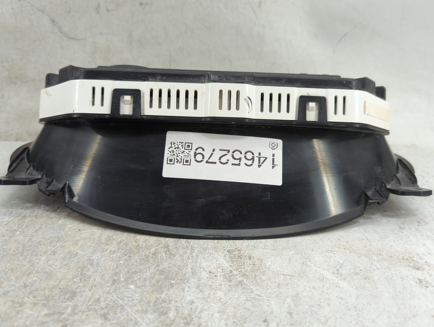 2025 Ford Escape Instrument Cluster Speedometer Gauges Miles: Fits OEM Used Auto Parts - Oemusedautoparts1.com