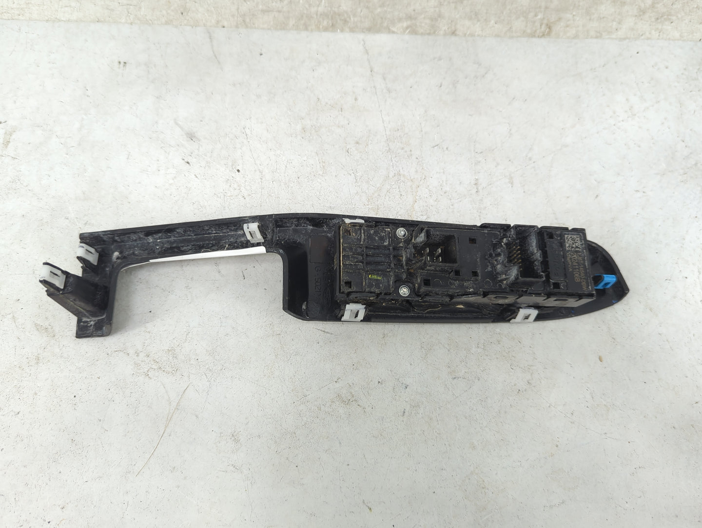 2025 Ford Escape Master Power Window Switch Replacement Driver Side Left P/N:LJ6T-14540-DBW Fits OEM Used Auto Parts - Oemus
