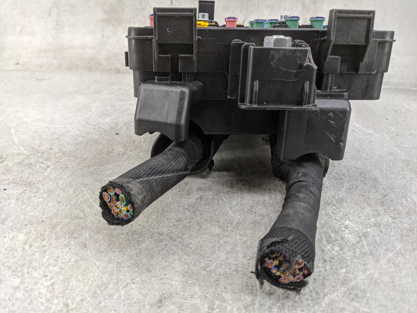 2025 Ford Transit 250 Fusebox Fuse Box Panel Relay Module P/N:NK4T-14D068-SA GU5T-14B192-HA Fits OEM Used Auto Parts - Oemus