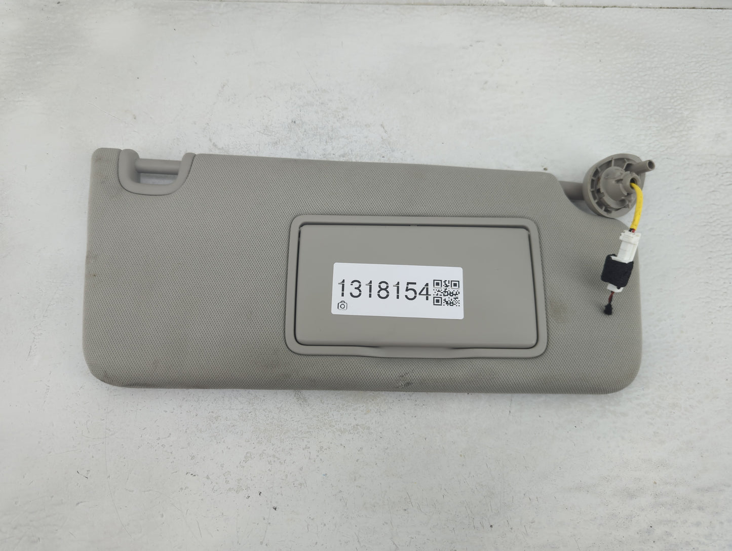 2025 Honda Accord Sun Visor Shade Replacement Passenger Right Mirror Fits OEM Used Auto Parts - Oemusedautoparts1.com