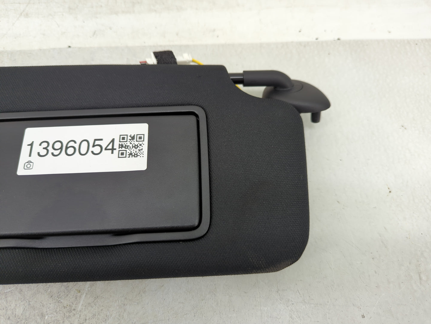 2025 Honda Accord Sun Visor Shade Replacement Passenger Right Mirror Fits OEM Used Auto Parts - Oemusedautoparts1.com