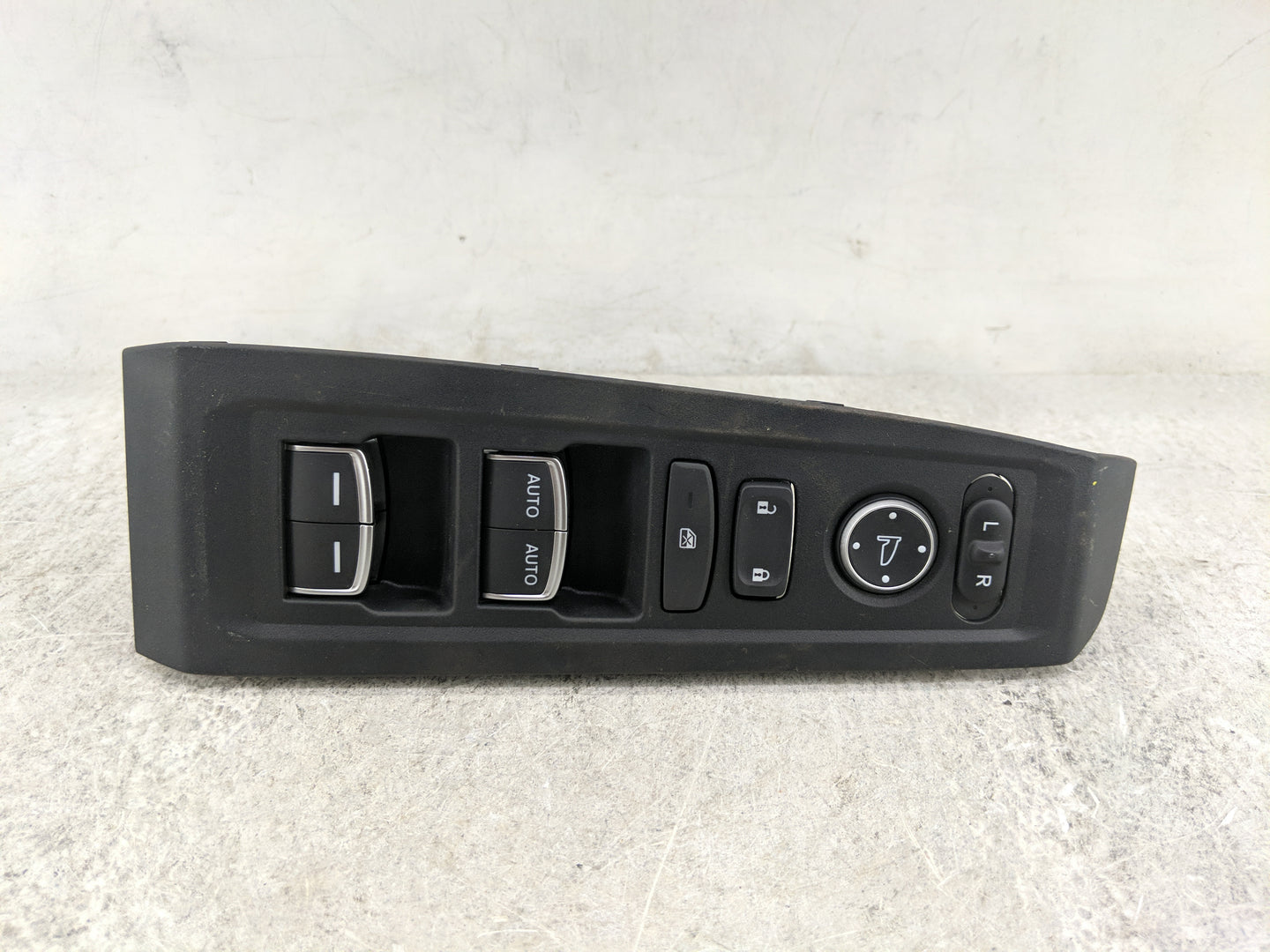 2025 Honda Accord Master Power Window Switch Replacement Driver Side Left P/N:T20 A211 0985T Fits OEM Used Auto Parts - Oemu