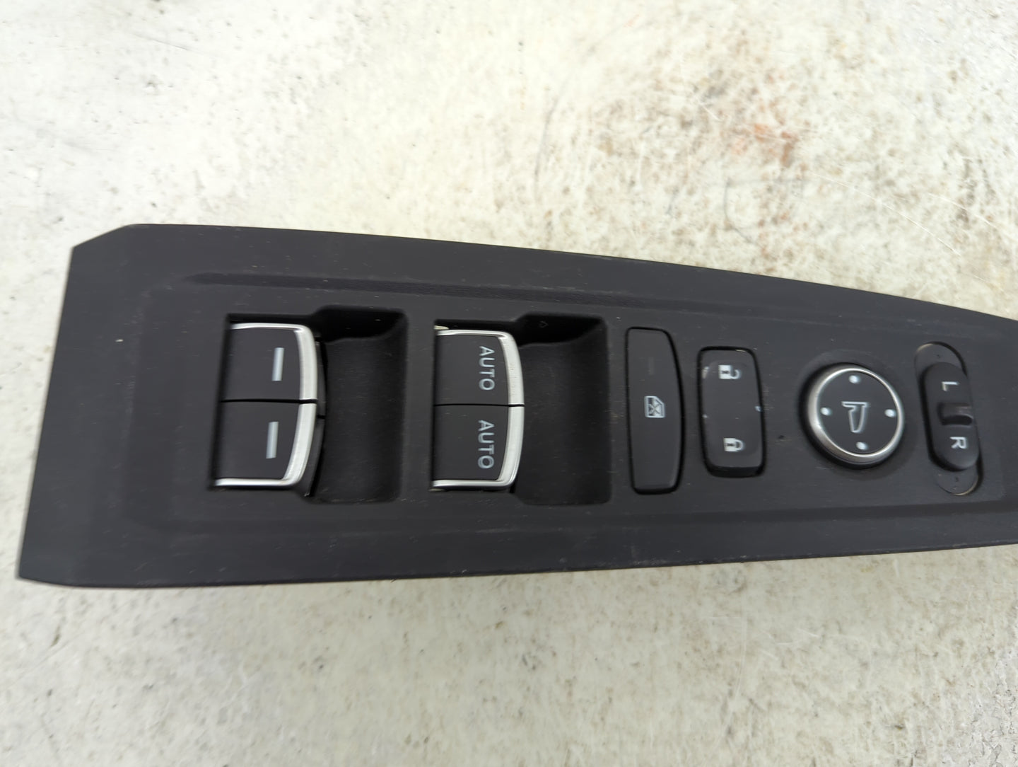 2025 Honda Accord Master Power Window Switch Replacement Driver Side Left P/N:T20 A211 Fits OEM Used Auto Parts - Oemusedaut