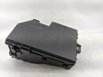 2025 Honda Civic Fusebox Fuse Box Panel Relay Module P/N:38850-T56-C110-Y1 38280-T20-A010-Y1 Fits OEM Used Auto Parts - Oemu