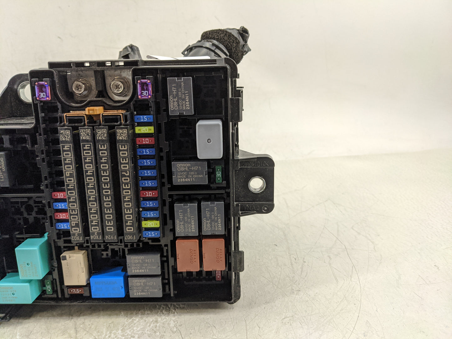 2025 Honda Civic Fusebox Fuse Box Panel Relay Module P/N:38850-T56-C110-Y1 38280-T20-A010-Y1 Fits OEM Used Auto Parts - Oemu