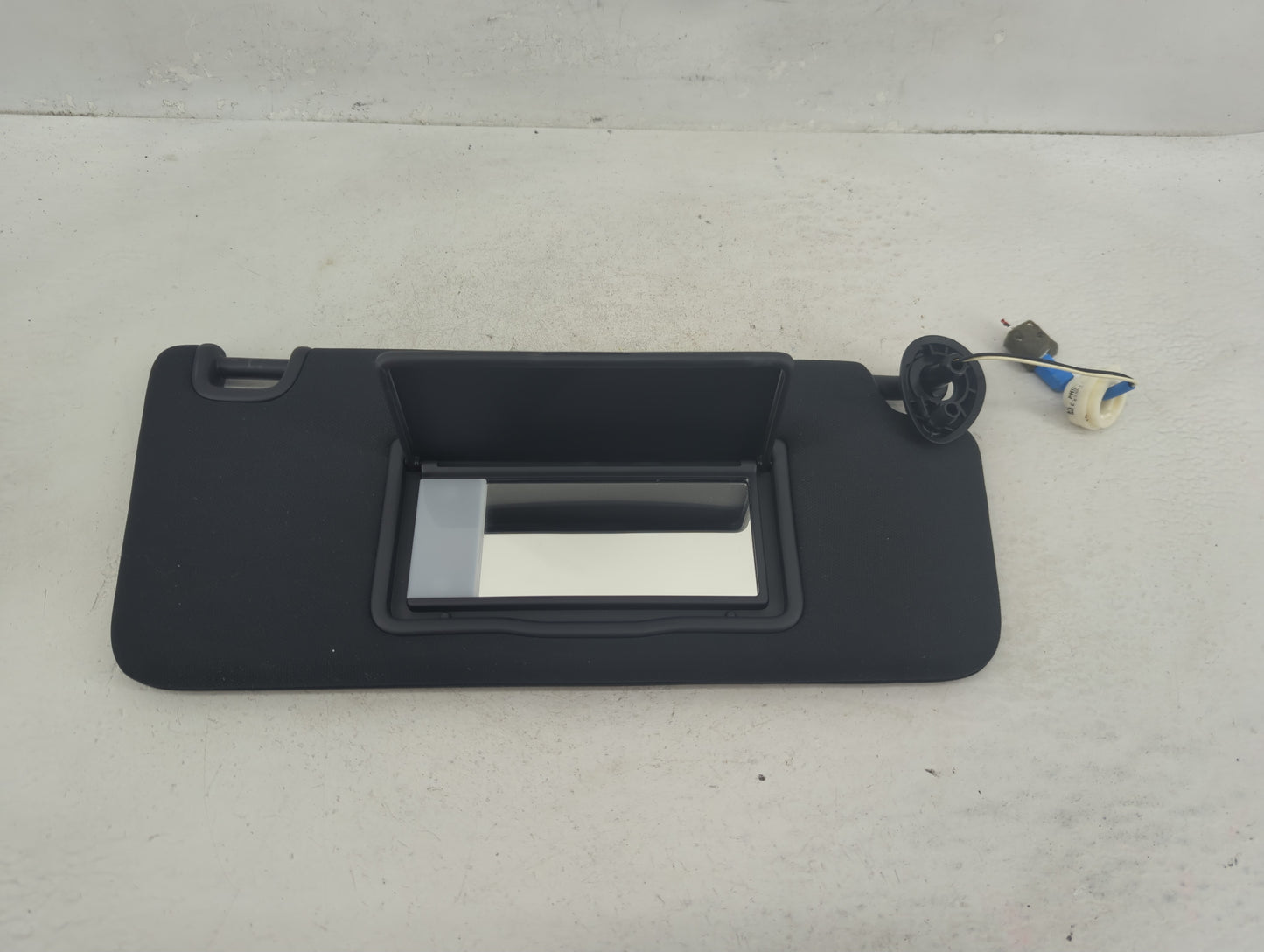 2022 Honda Civic Sun Visor Shade Replacement Passenger Right Mirror Fits OEM Used Auto Parts - Oemusedautoparts1.com
