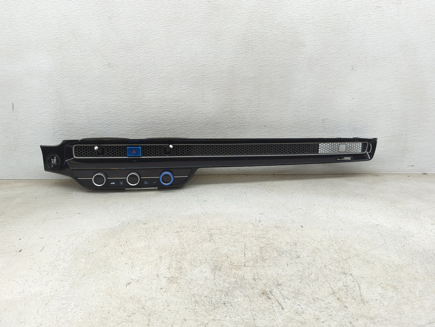 2025 Honda Civic Climate Control Module Temperature AC/Heater Replacement P/N:79610T56A110M1 Fits OEM Used Auto Parts - Oemu