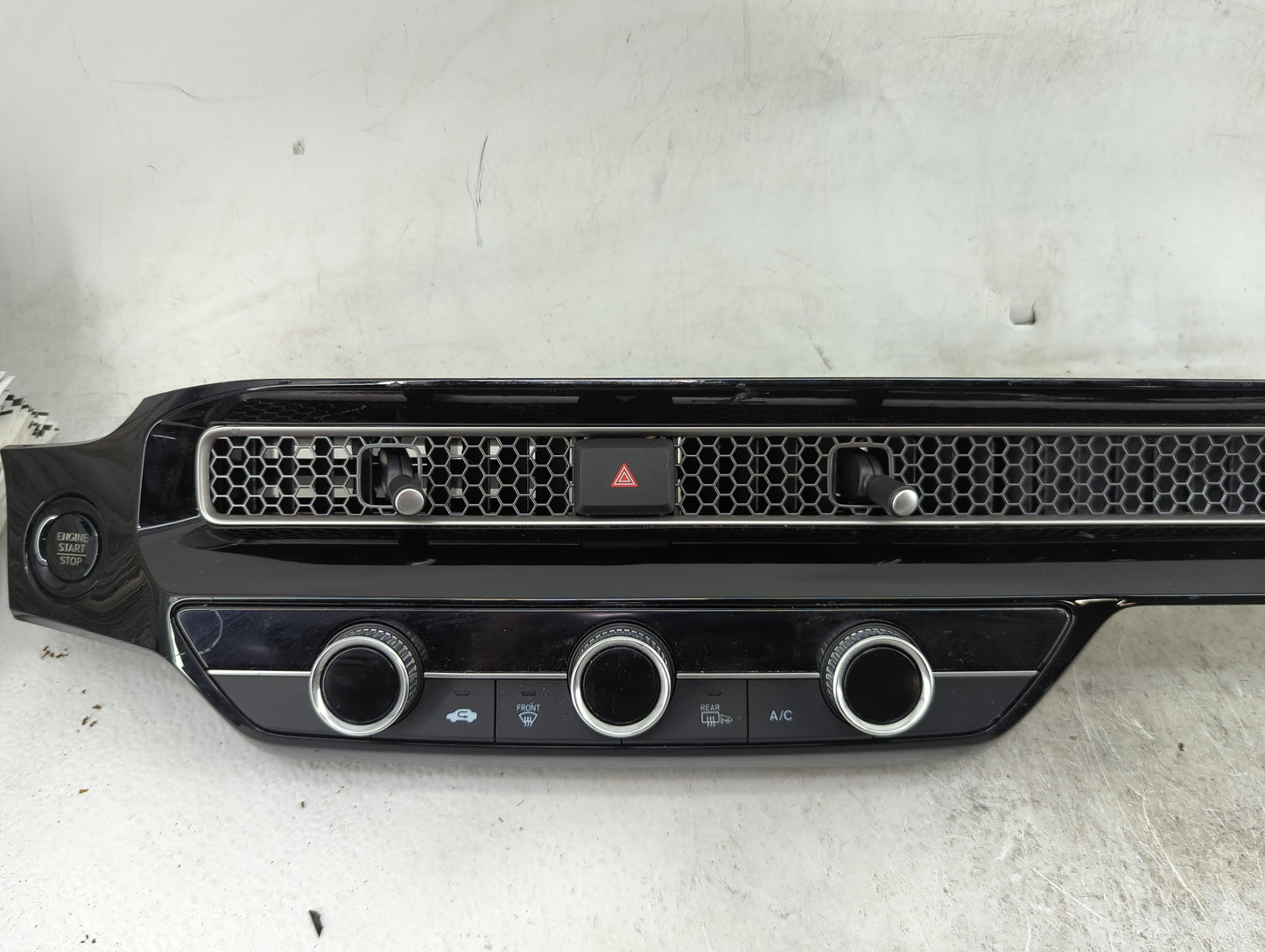 2025 Honda Civic Climate Control Module Temperature AC/Heater Replacement P/N:79610T56A110M1 Fits OEM Used Auto Parts - Oemu