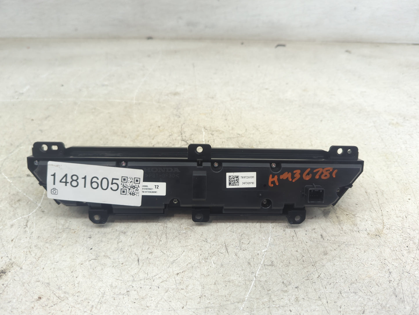 2025 Honda Crv Climate Control Module Temperature AC/Heater Replacement P/N:79610T22A313M1 Fits OEM Used Auto Parts - Oemuse