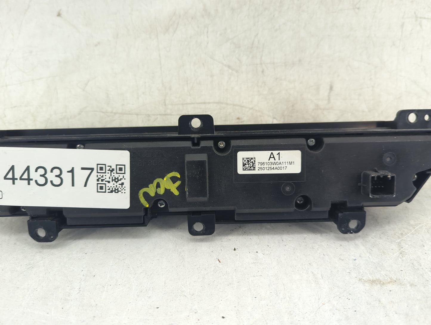 2025 Honda Hr-V Climate Control Module Temperature AC/Heater Replacement P/N:796103W0A111M1 Fits OEM Used Auto Parts - Oemus