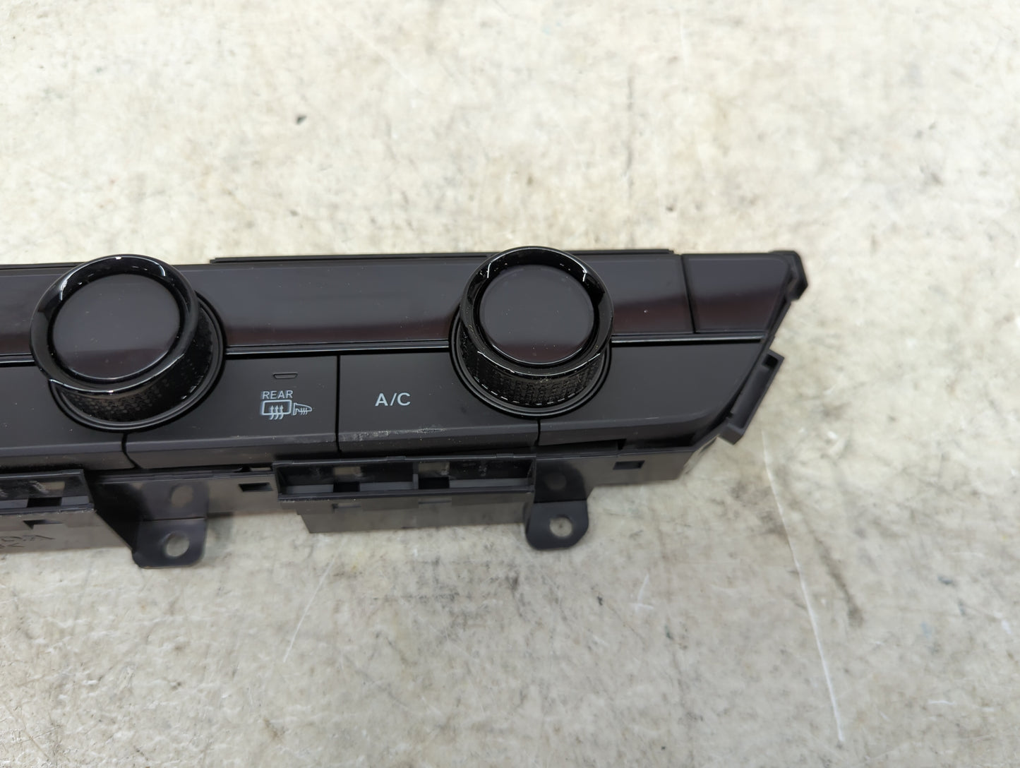 2025 Honda Hr-V Climate Control Module Temperature AC/Heater Replacement P/N:796103W0A111M1 Fits OEM Used Auto Parts - Oemus