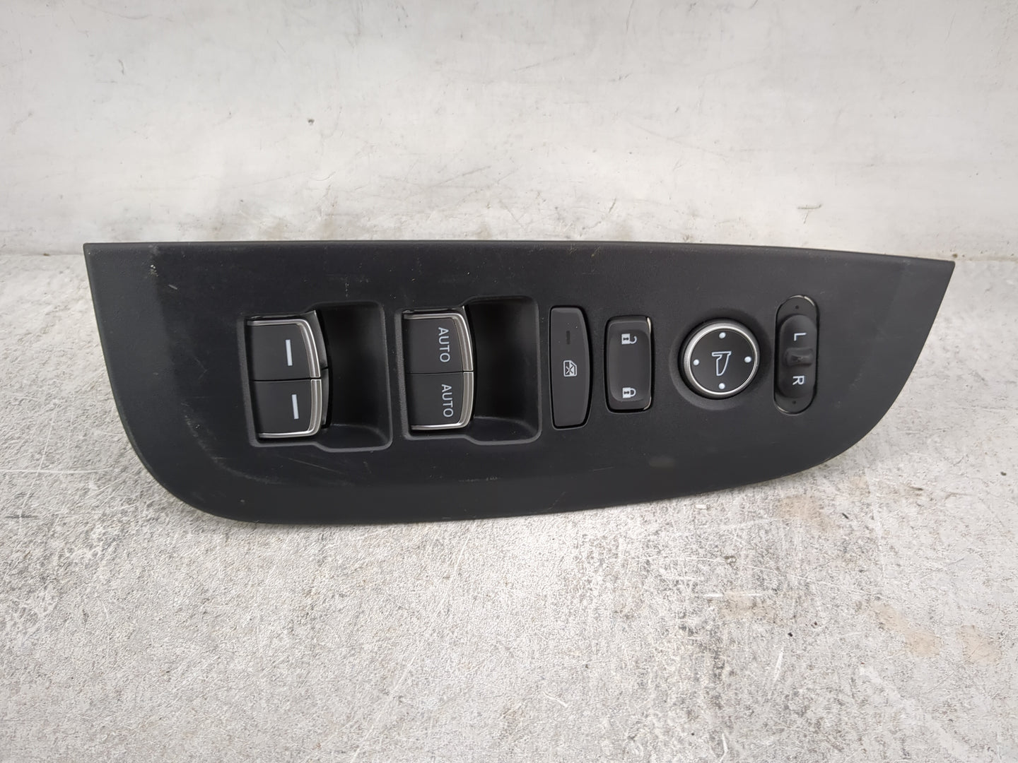 2025 Honda Hr-V Master Power Window Switch Replacement Driver Side Left P/N:83590T3WNA110M1 NH900L Fits OEM Used Auto Parts 