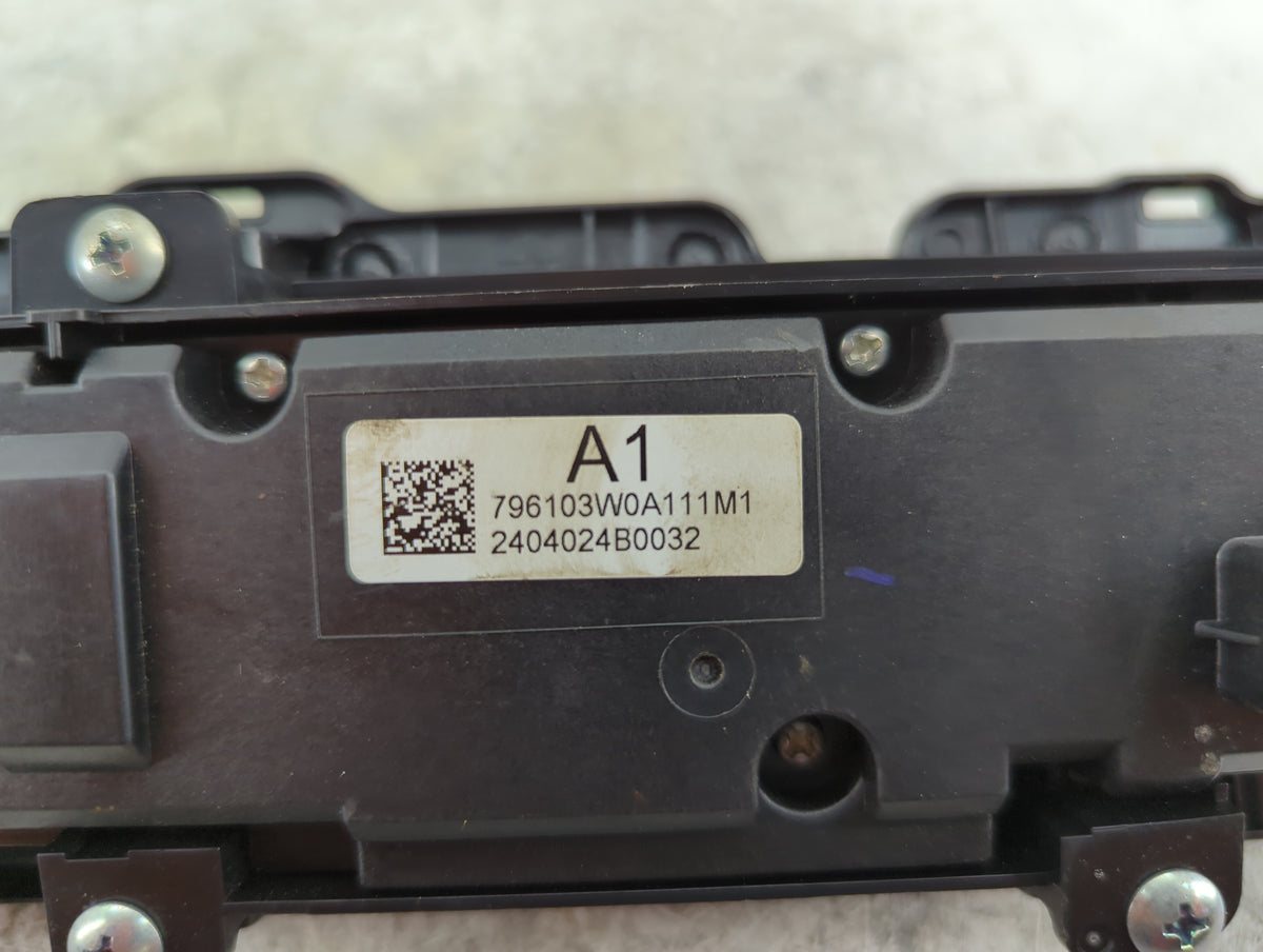 2025 Honda Hr-V Climate Control Module Temperature AC/Heater Replacement P/N:796103W0A111M1 Fits OEM Used Auto Parts - Oemus