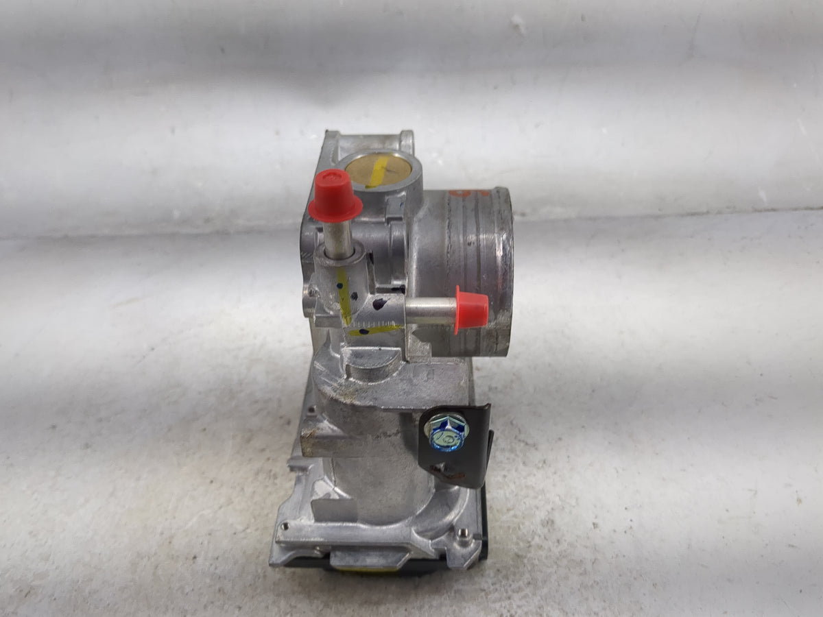 2025 Honda Hr-V Throttle Body P/N:GMH1A M40812, 009635 Fits Fits 2016 2017 2018 2019 2020 2021 2022 OEM Used Auto Parts - Oe