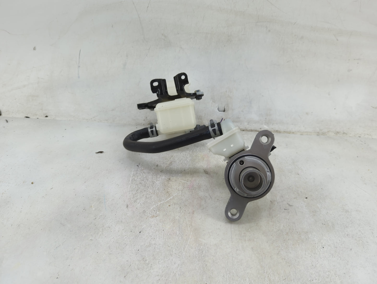 Honda Pilot Brake Master Cylinder 1490181 - Oemusedautoparts1.com