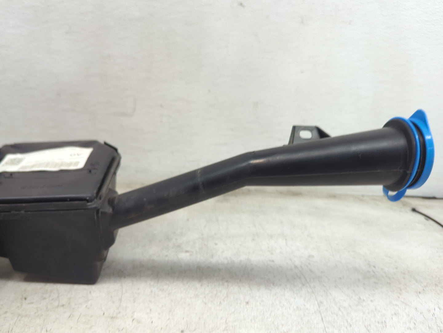 2025 Honda Ridgeline Windshield Washer Fluid Reservoir Bottle - Oemusedautoparts1.com