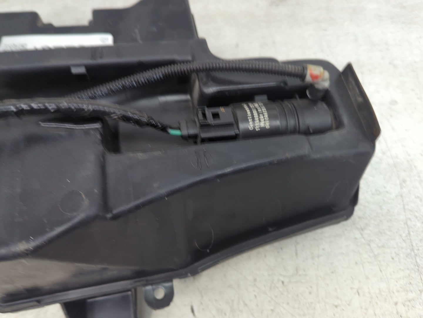 2025 Honda Ridgeline Windshield Washer Fluid Reservoir Bottle - Oemusedautoparts1.com
