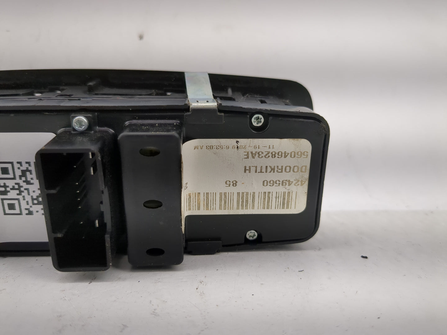 2025 Hyundai Elantra Master Power Window Switch Replacement Driver Side Left P/N:56046823AE Fits OEM Used Auto Parts - Oemus