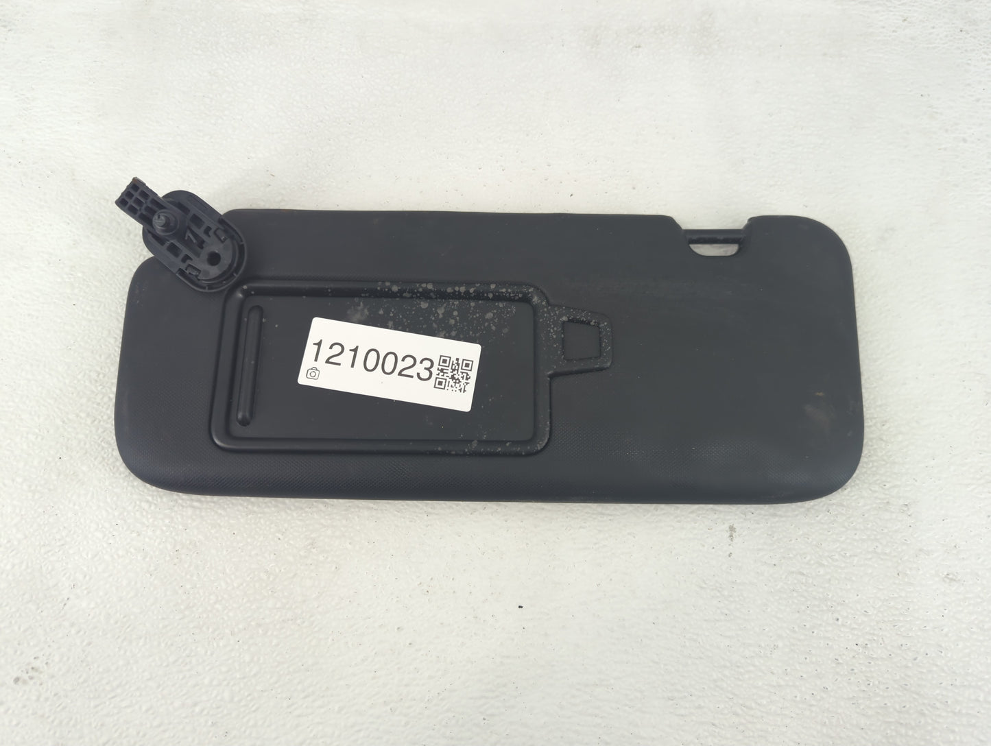 2025 Hyundai Elantra Sun Visor Shade Replacement Driver Left Mirror Fits OEM Used Auto Parts - Oemusedautoparts1.com
