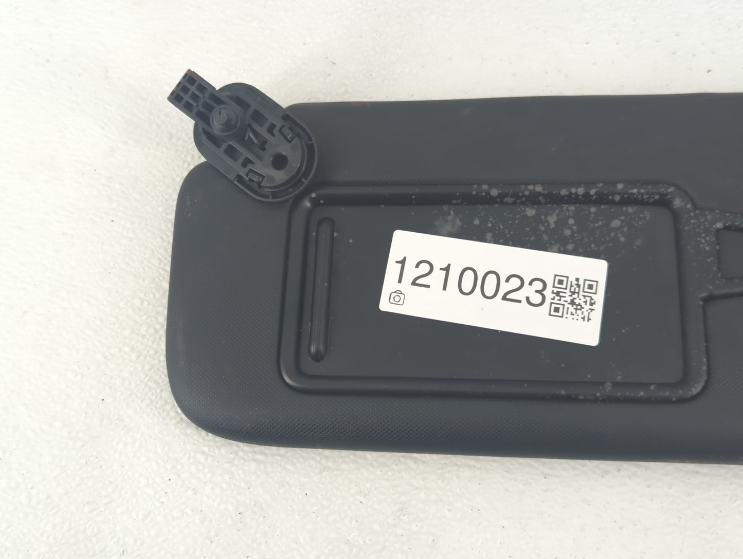 2025 Hyundai Elantra Sun Visor Shade Replacement Driver Left Mirror Fits OEM Used Auto Parts - Oemusedautoparts1.com