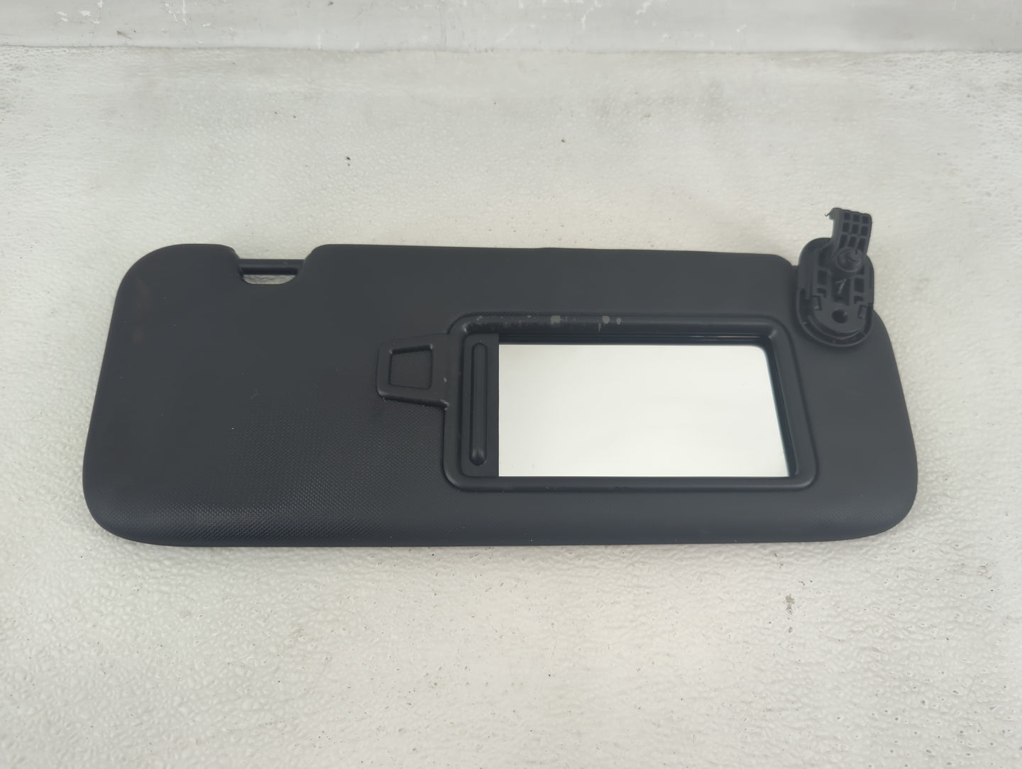 2025 Hyundai Elantra Sun Visor Shade Replacement Passenger Right Mirror Fits OEM Used Auto Parts - Oemusedautoparts1.com