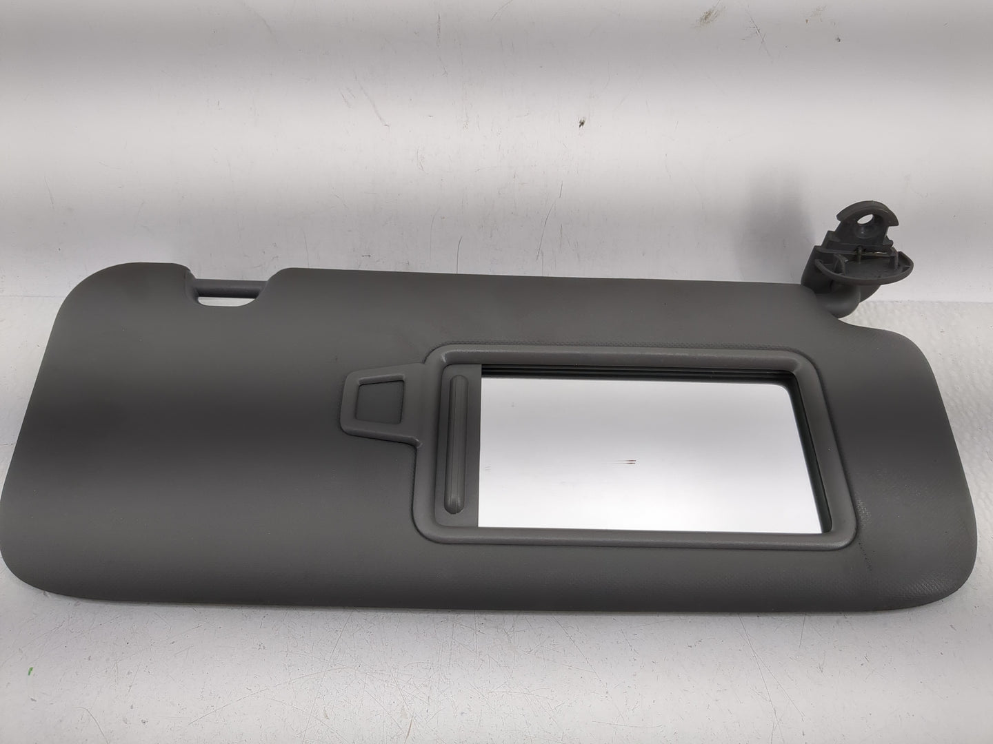 2025 Hyundai Elantra Sun Visor Shade Replacement Passenger Right Mirror Fits OEM Used Auto Parts - Oemusedautoparts1.com