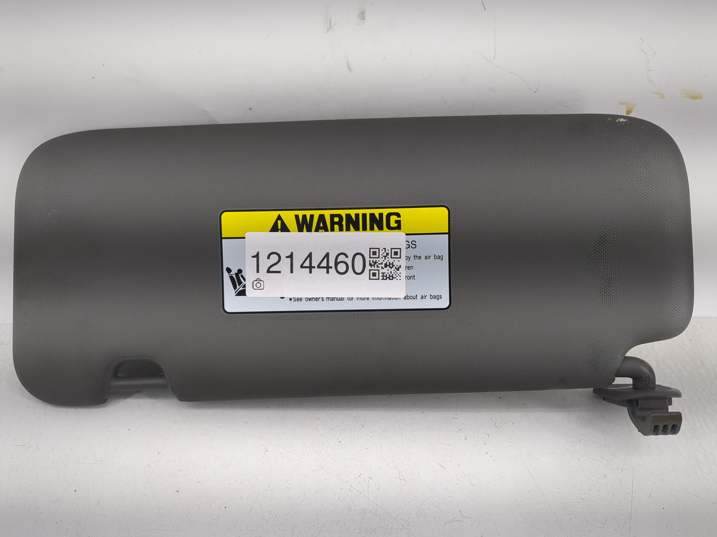 2025 Hyundai Elantra Sun Visor Shade Replacement Passenger Right Mirror Fits OEM Used Auto Parts - Oemusedautoparts1.com