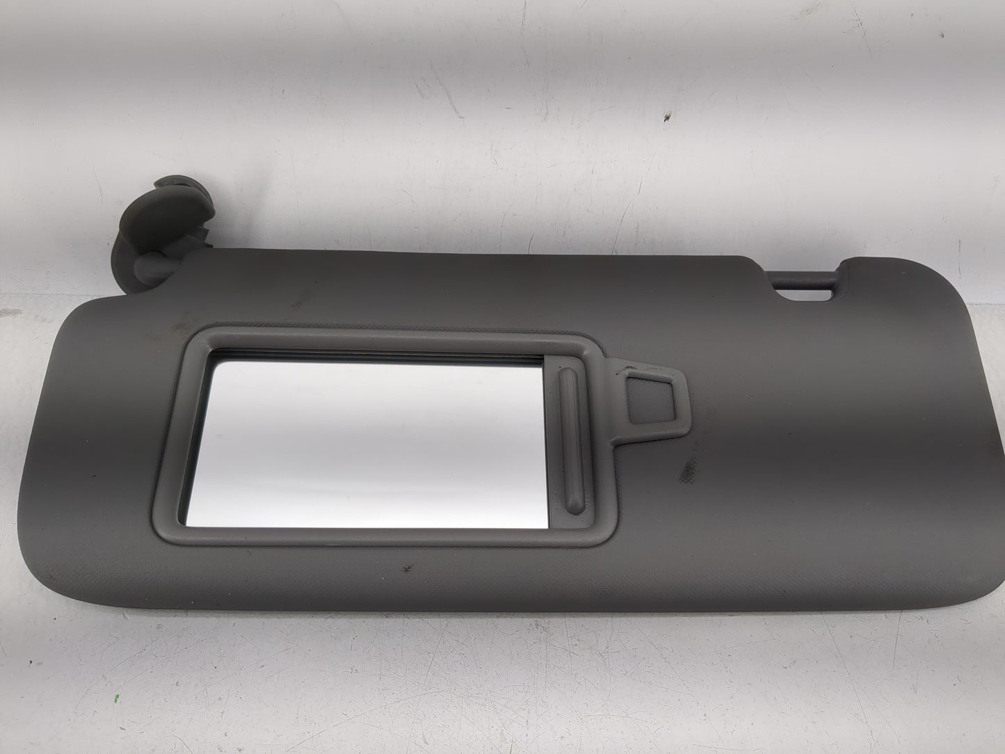 2025 Hyundai Elantra Sun Visor Shade Replacement Driver Left Mirror Fits OEM Used Auto Parts - Oemusedautoparts1.com