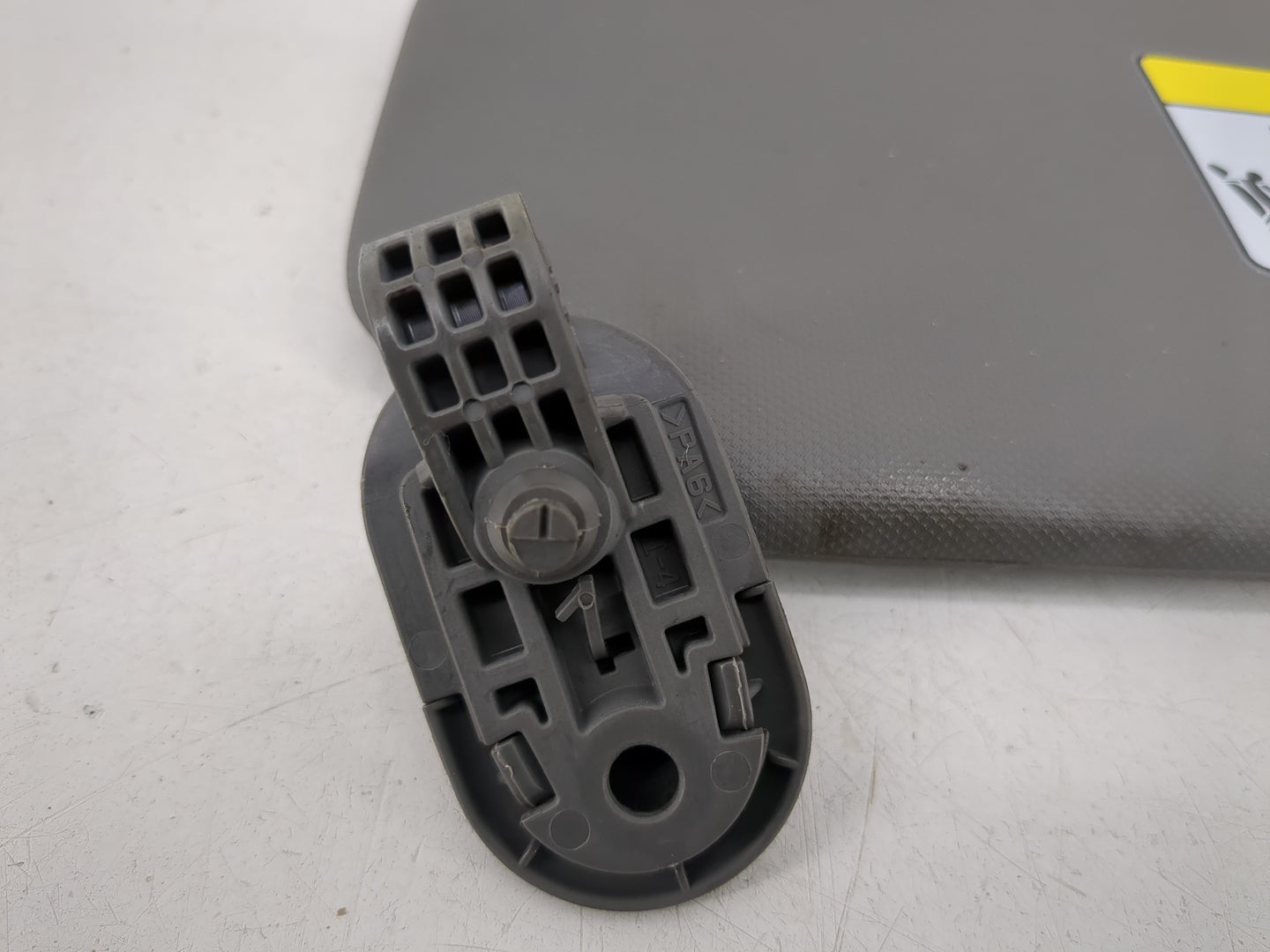 2025 Hyundai Elantra Sun Visor Shade Replacement Driver Left Mirror Fits OEM Used Auto Parts - Oemusedautoparts1.com