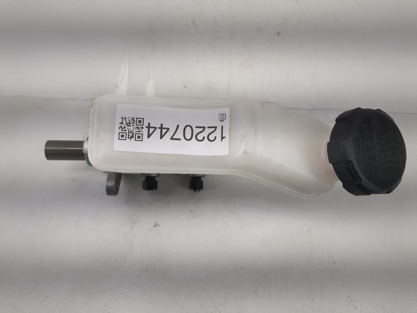 2025 Hyundai Elantra Brake Master Cylinder 1220744 - Oemusedautoparts1.com