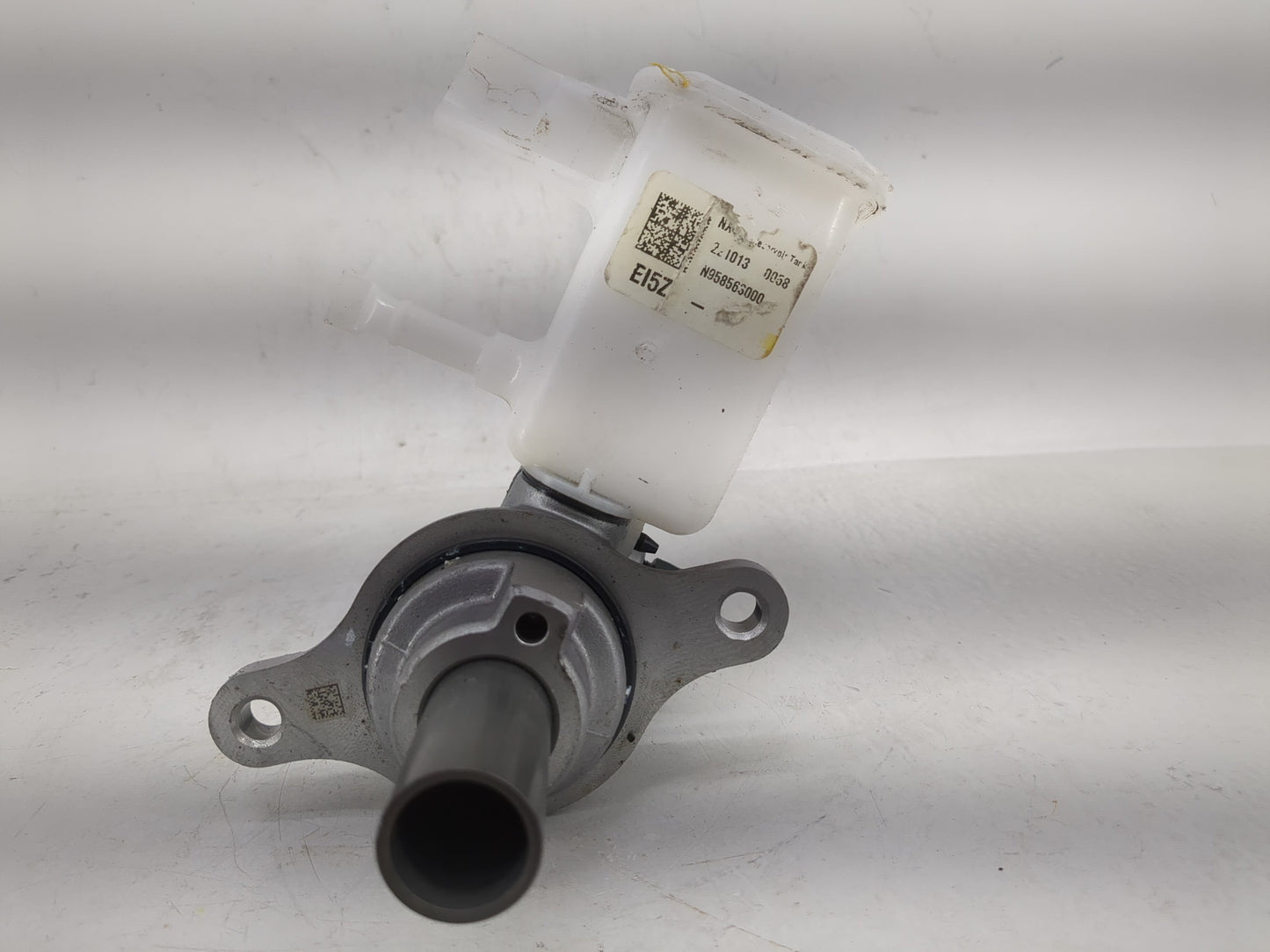 2025 Hyundai Elantra Brake Master Cylinder 1220744 - Oemusedautoparts1.com