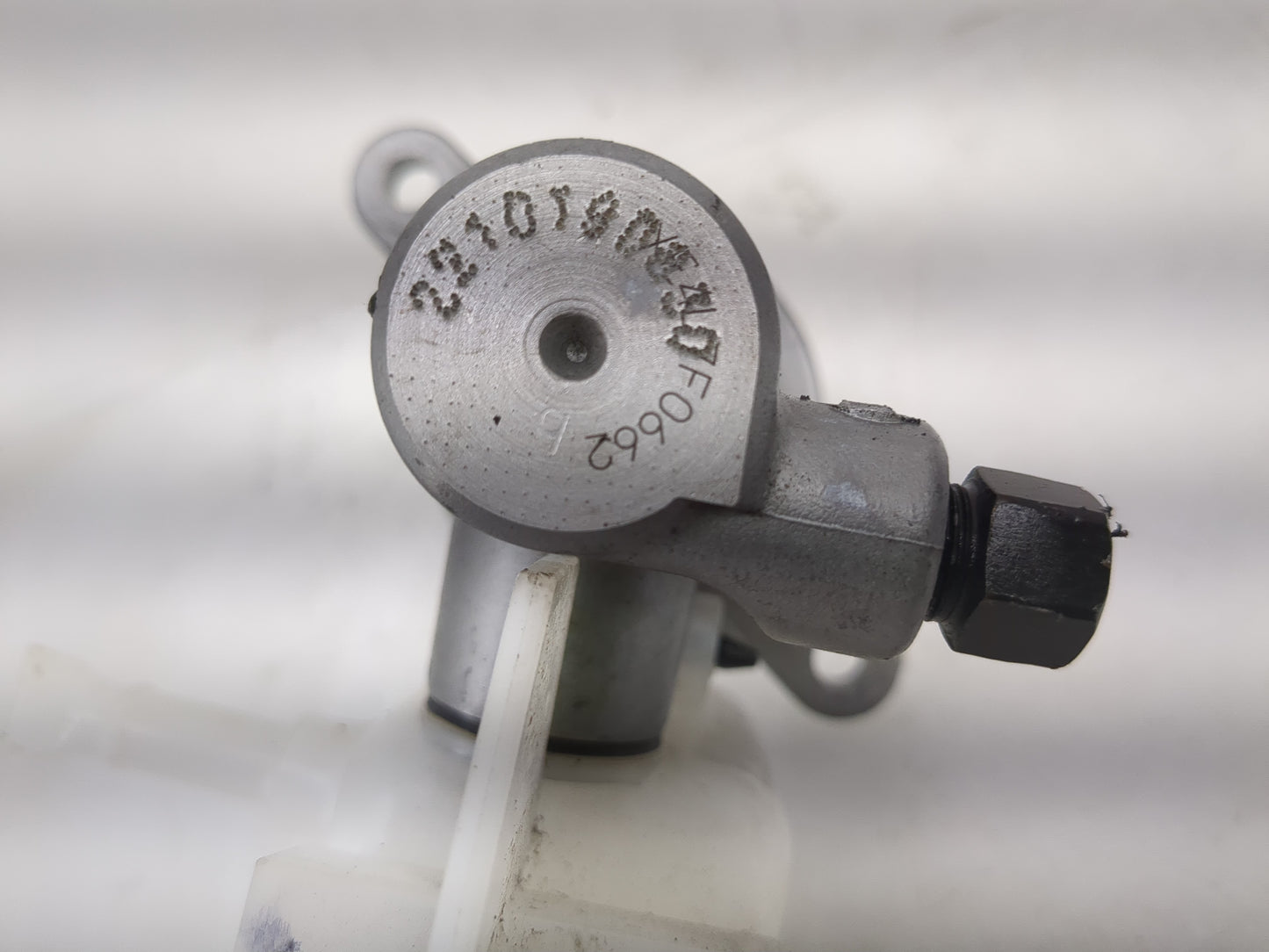 2025 Hyundai Elantra Brake Master Cylinder 1220744 - Oemusedautoparts1.com