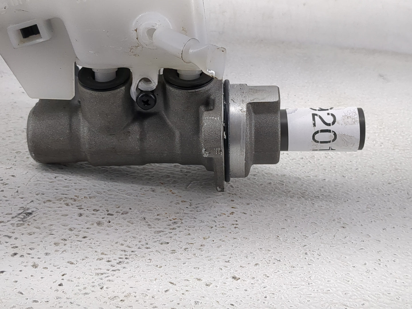 2025 Hyundai Elantra Brake Master Cylinder 1292014 - Oemusedautoparts1.com