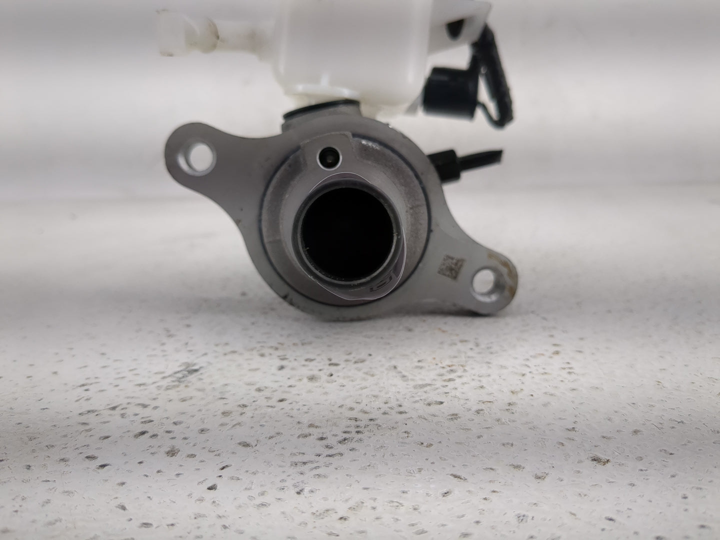 2025 Hyundai Elantra Brake Master Cylinder 1292014 - Oemusedautoparts1.com